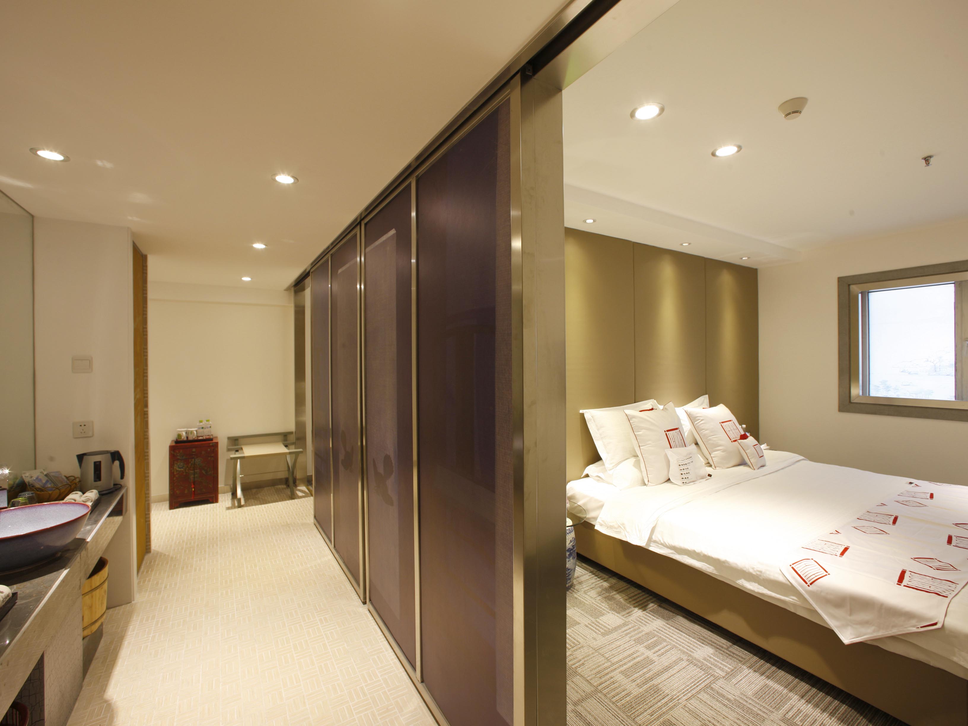 China Community Culture & Art Hotel