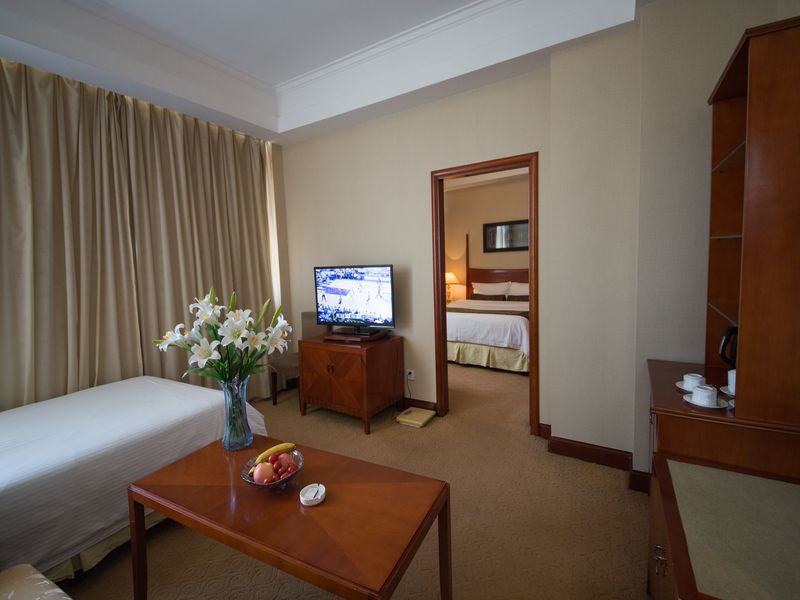 Great Tang Harvest Hotel