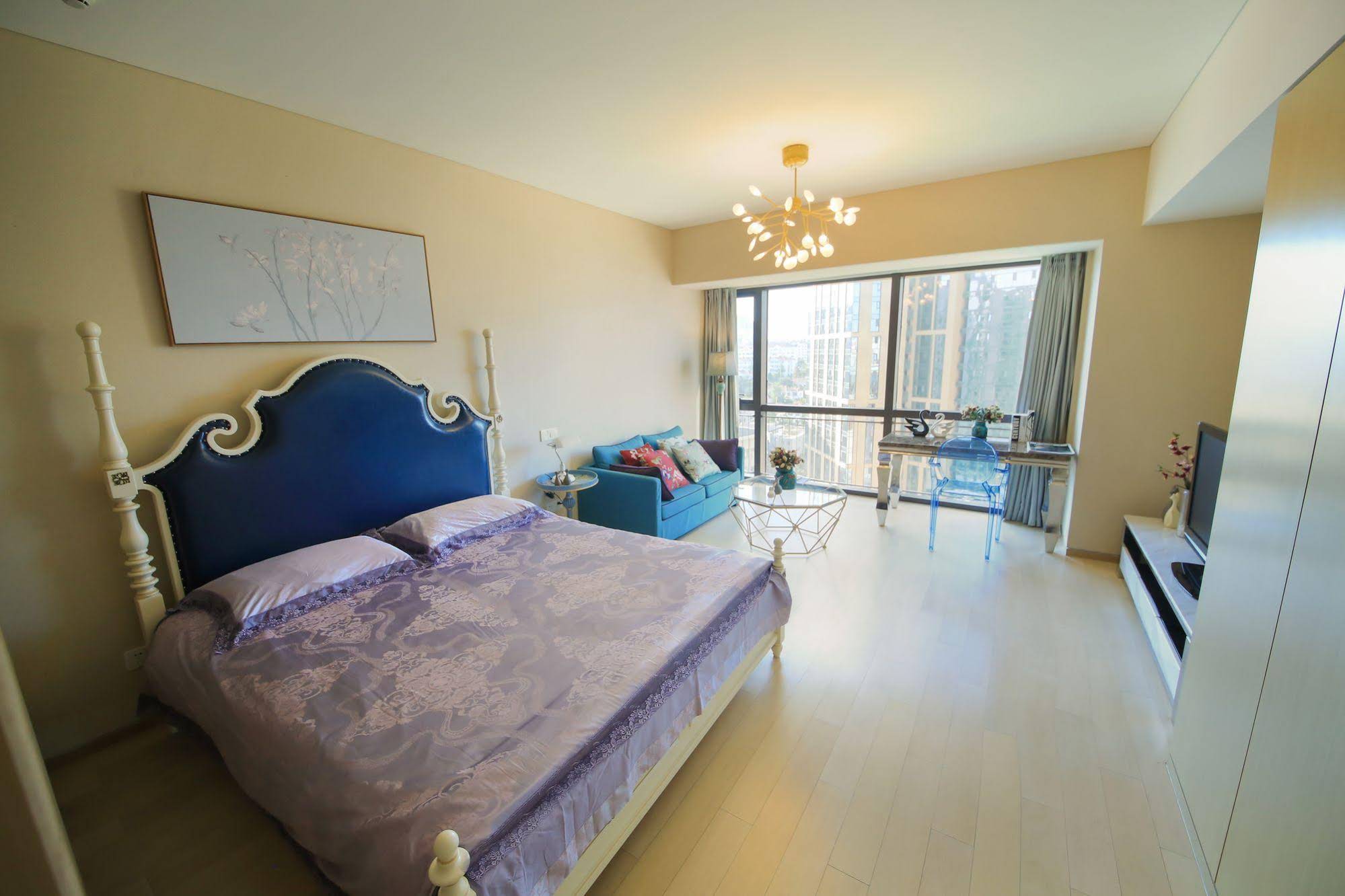 Le Jia Xuan Yuexi Apt HK Central Rd Mixc