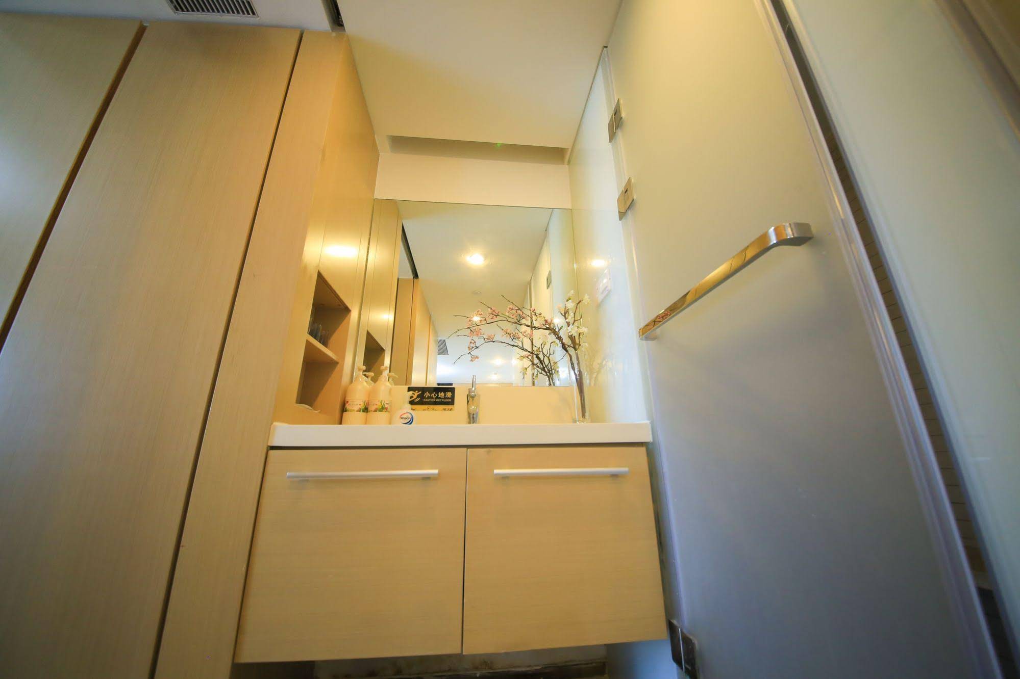 Le Jia Xuan Yuexi Apt HK Central Rd Mixc