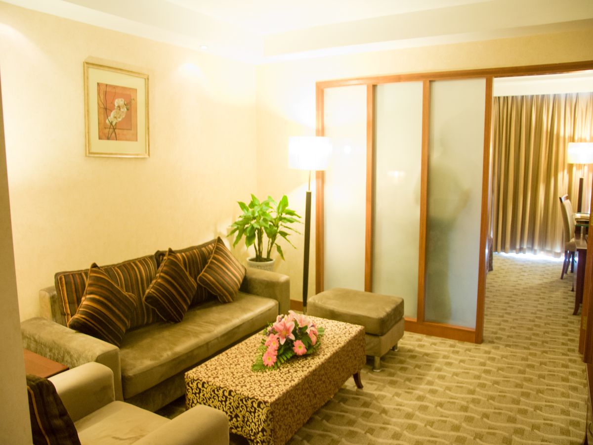 Royal Garden Hotel