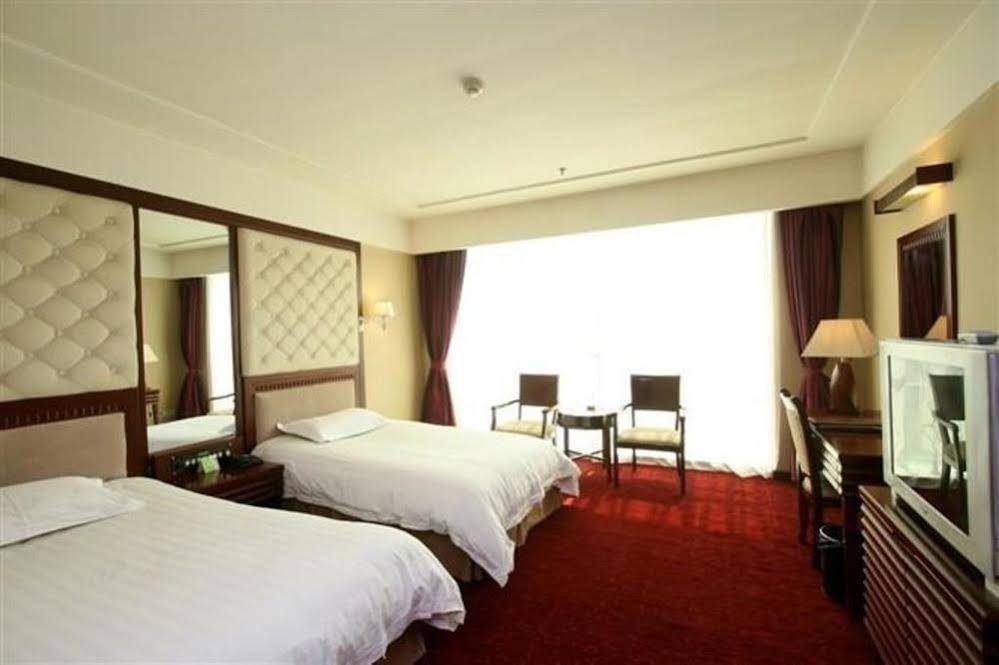 Qingpu Family Hotel
