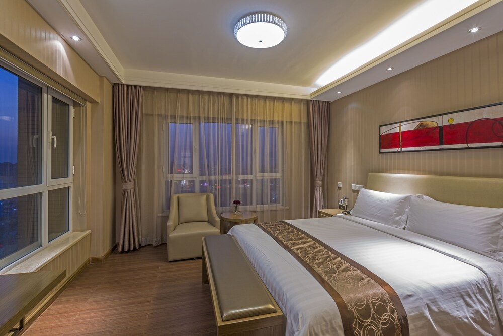 Jinjiang Peninsula Seasons Hotel