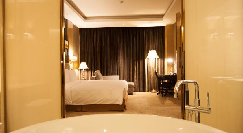 Crowne Plaza Shanghai Noah Square