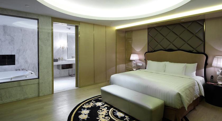 Crowne Plaza Shanghai Noah Square