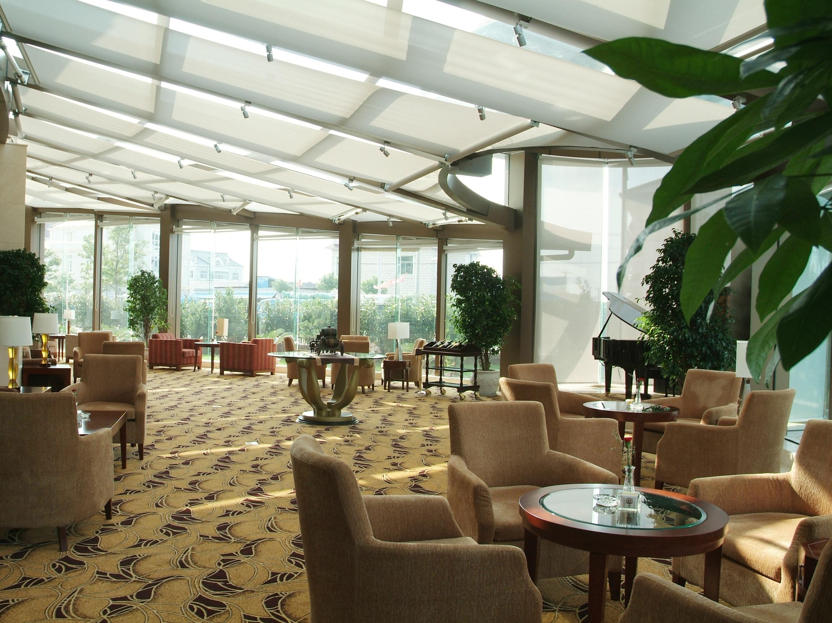 Donghu Lingang Hotel