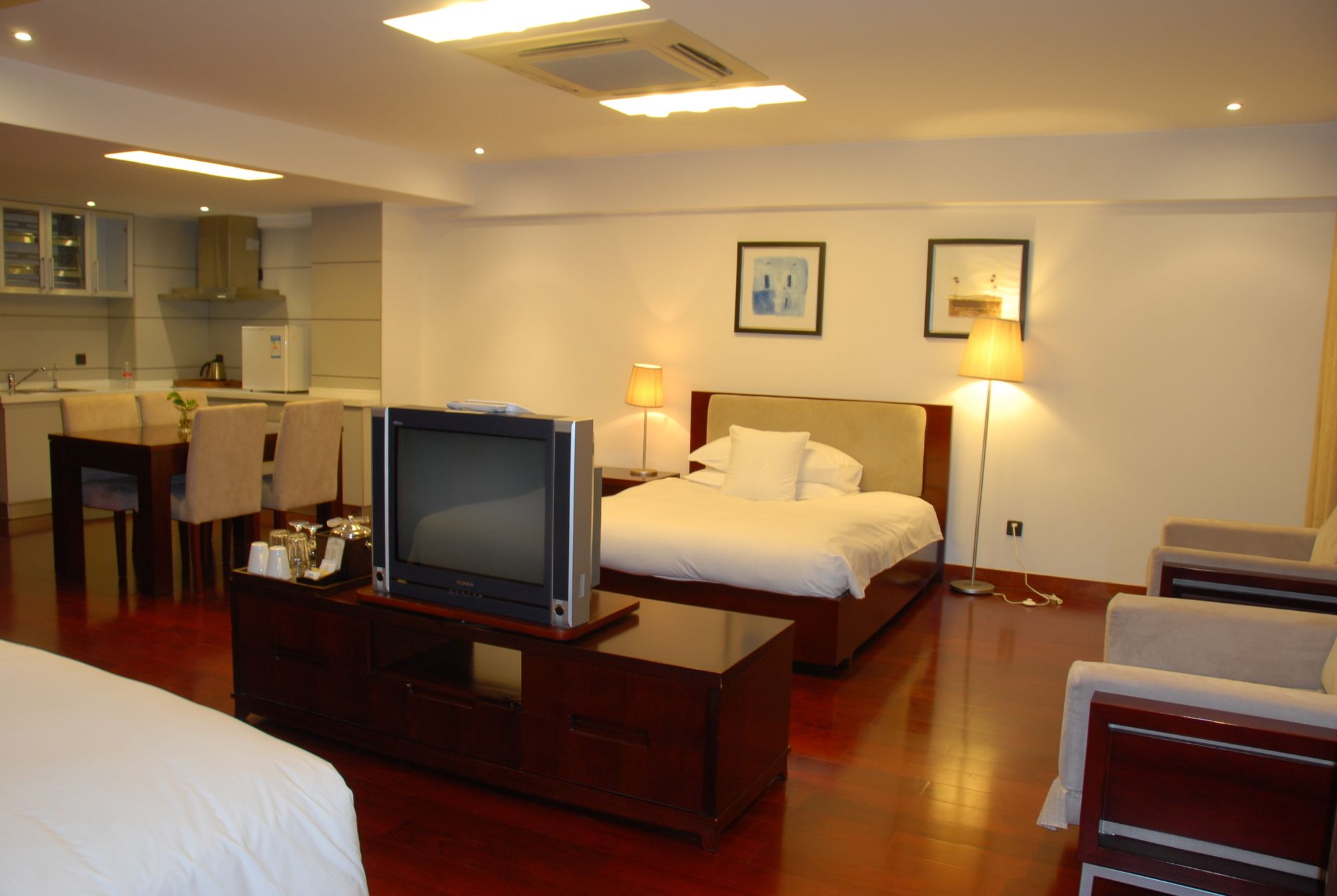 Gloria Plaza Kangqiao Shanghai