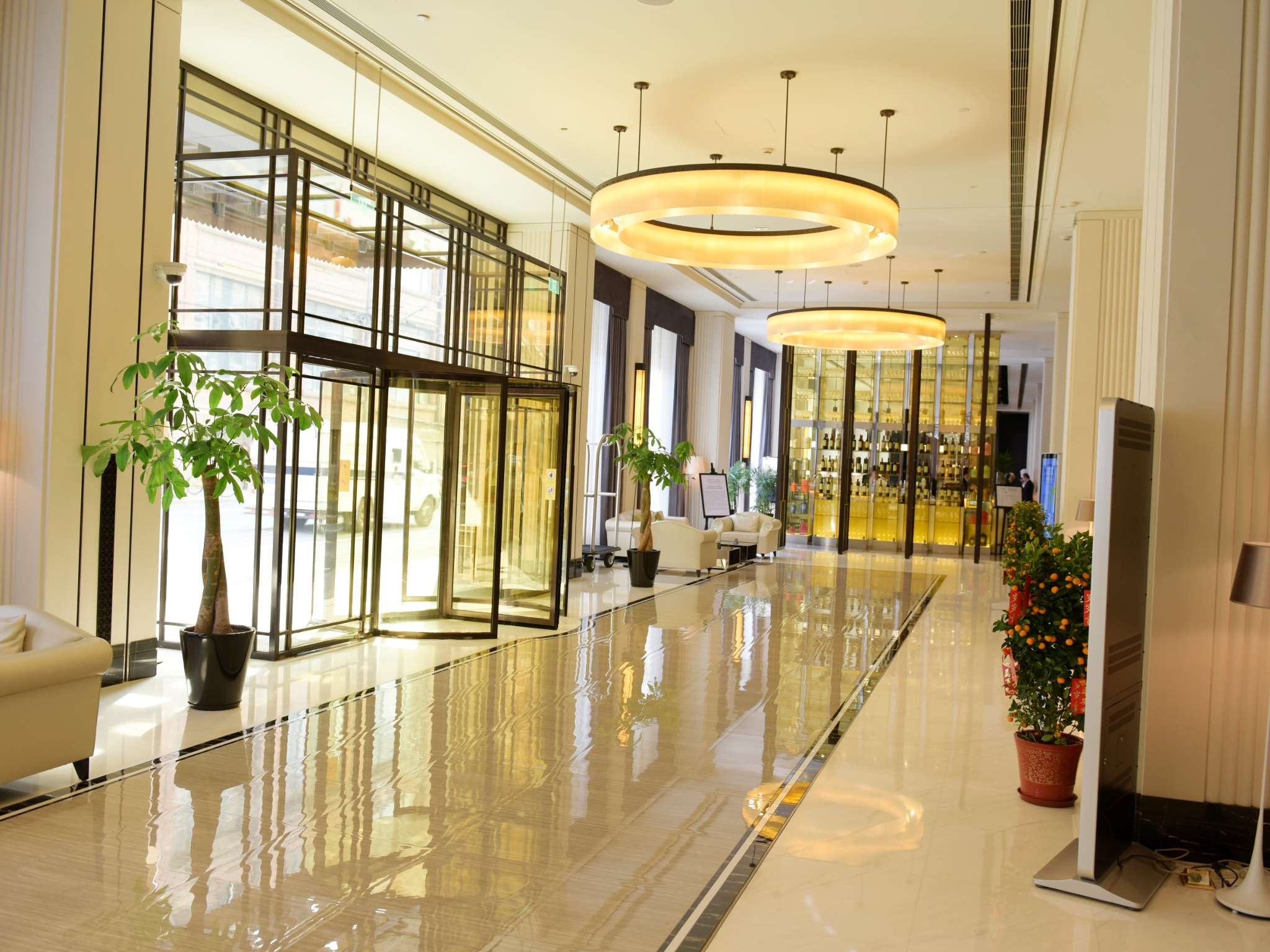 Golden Tulip Bund New Asia