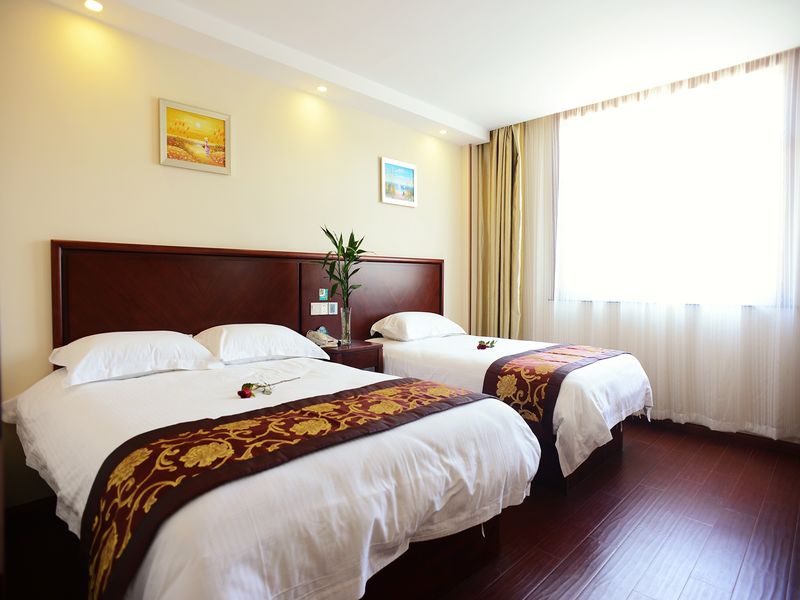 GreenTree Inn PuDong Disney Resort Airport Town Express Hotel