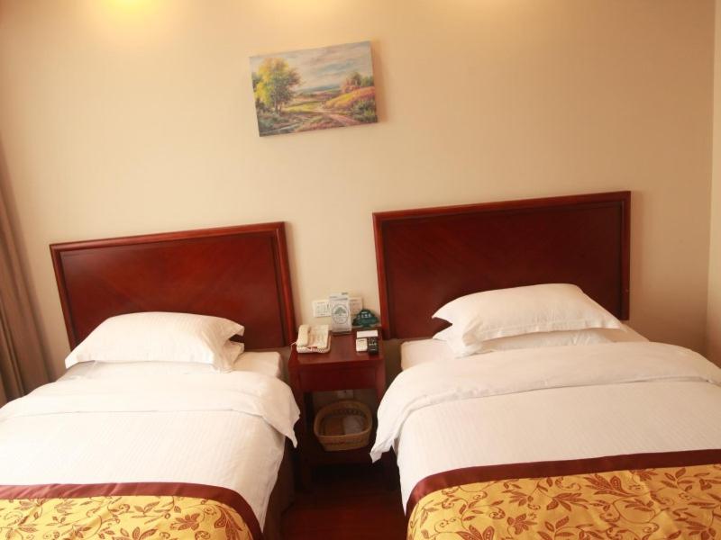 Greentree Inn Shanghai Minhang District Pujiang Town Jiangyue Road Metro Station Hotel
