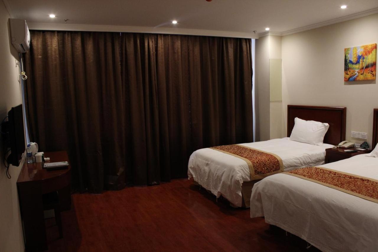 Greentree Inn Shanghai Minhang District Pujiang Town Jiangyue Road Metro Station Hotel