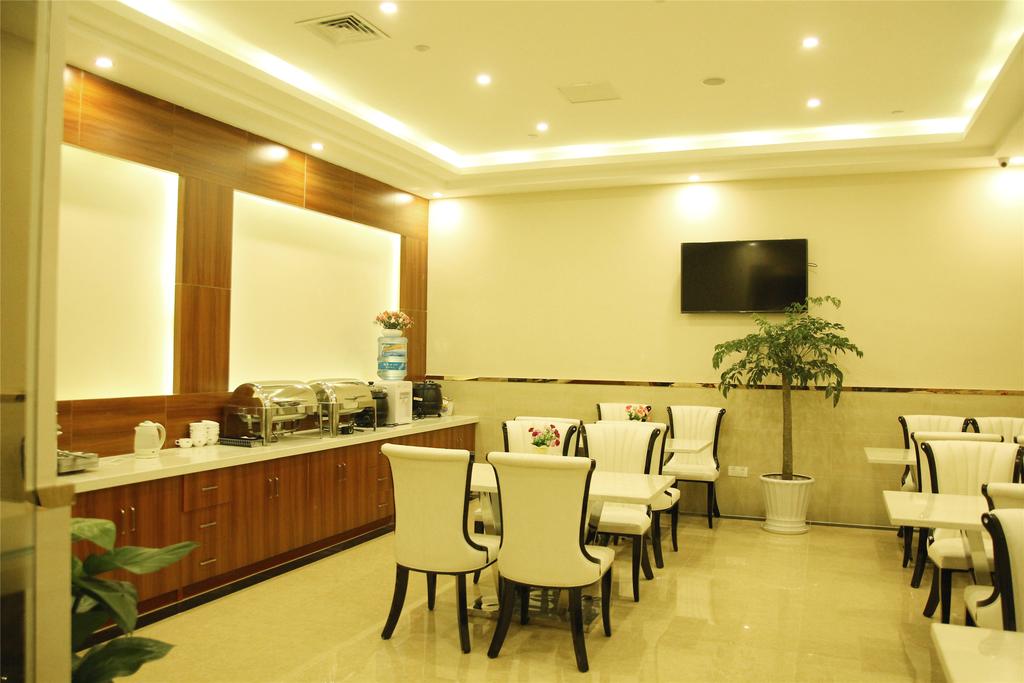 GreenTree Inn Shanghai Wild Zoo DaChuan Freeway Express Hotel