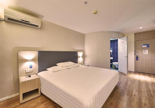 Hanting Express Shanghai Wujiaochang