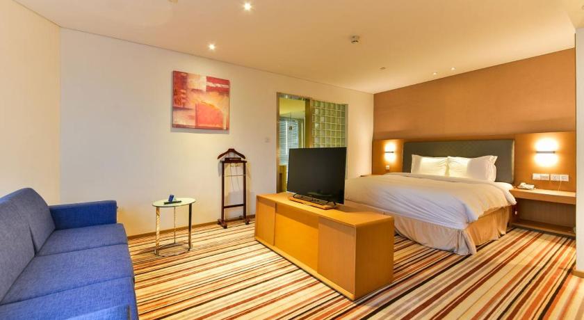 Holiday Inn Express Shanghai Jiading Industry Park
