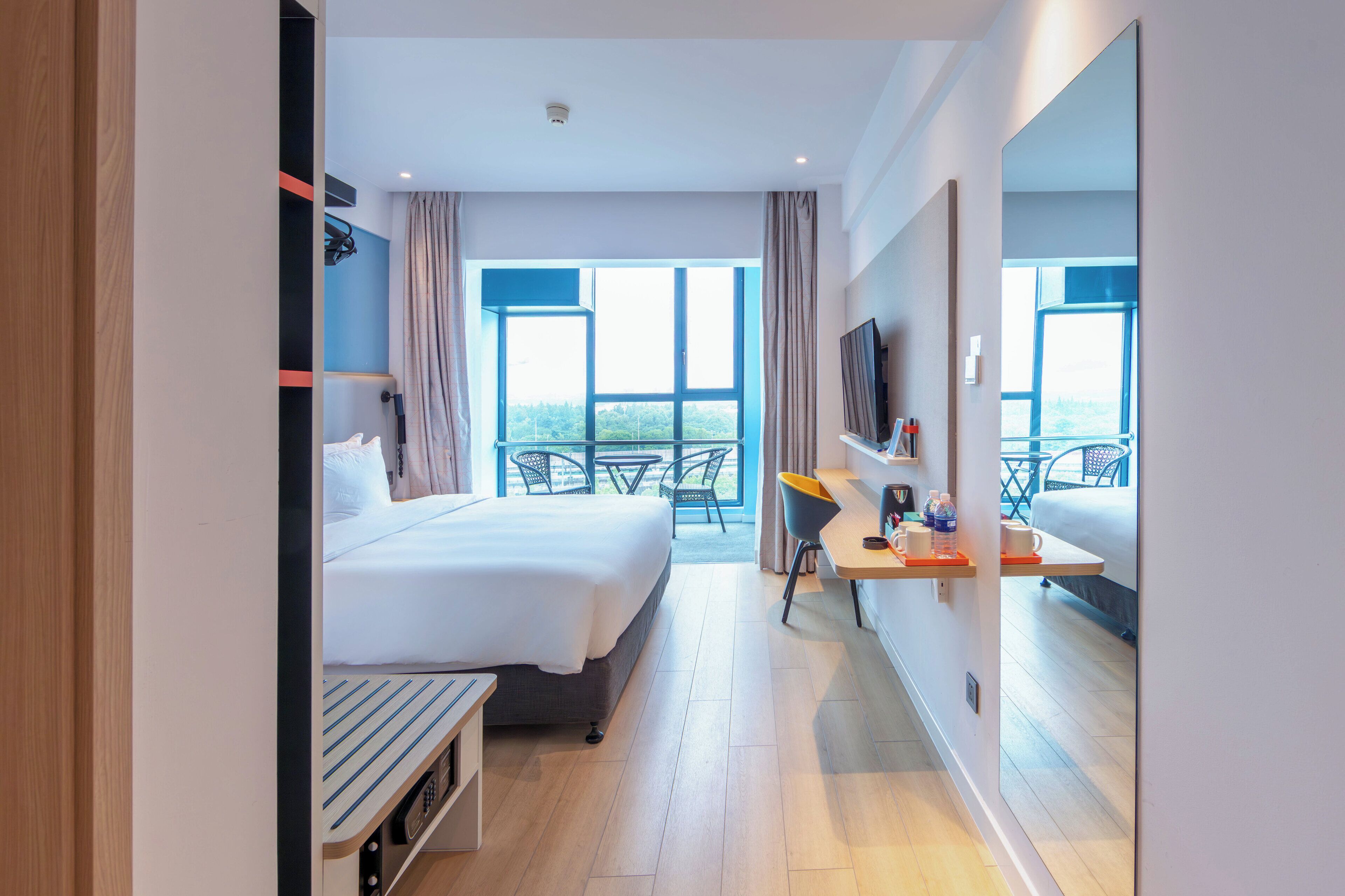 Holiday Inn Express Shanghai Pudong Airport