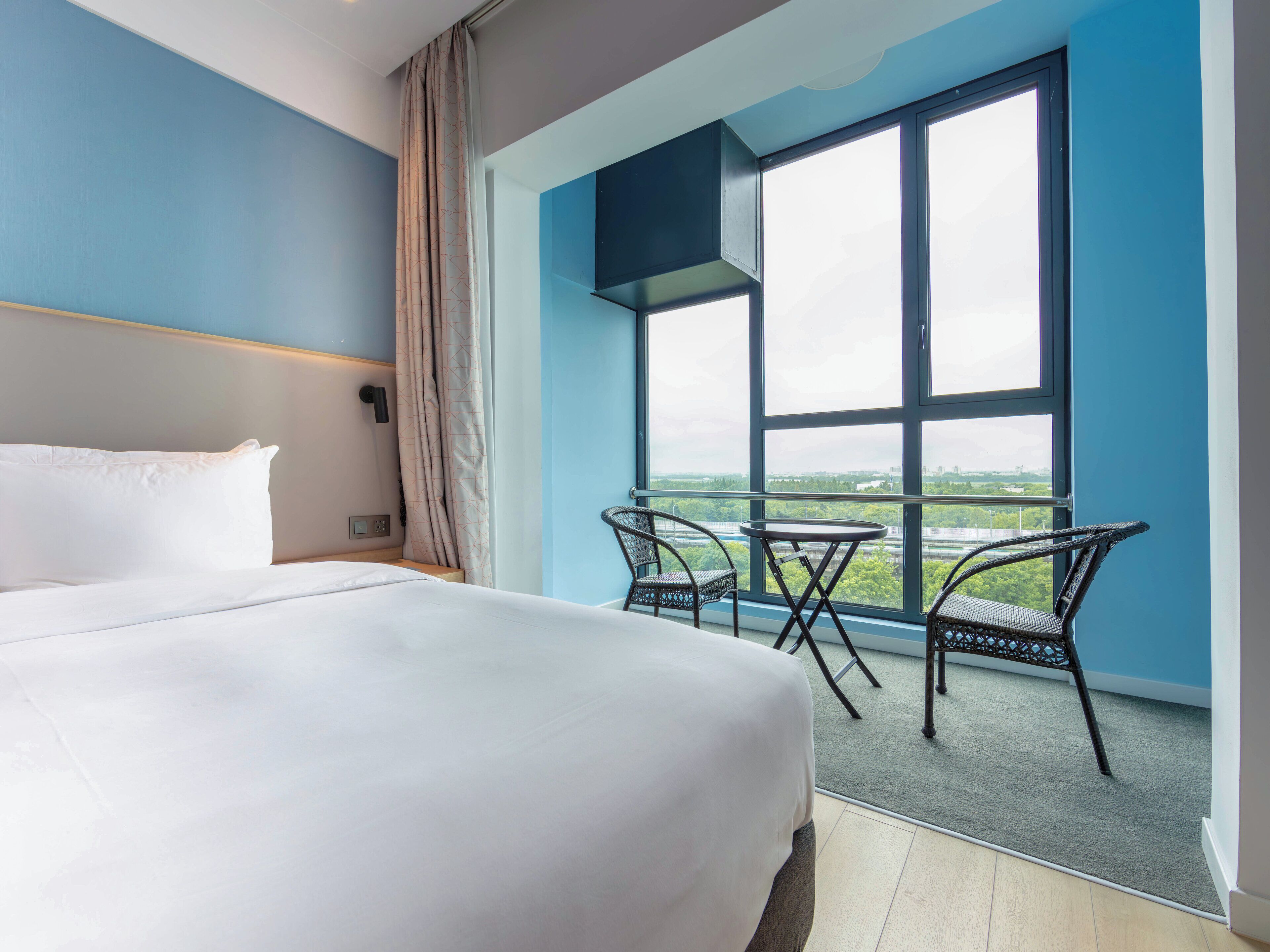 Holiday Inn Express Shanghai Pudong Airport