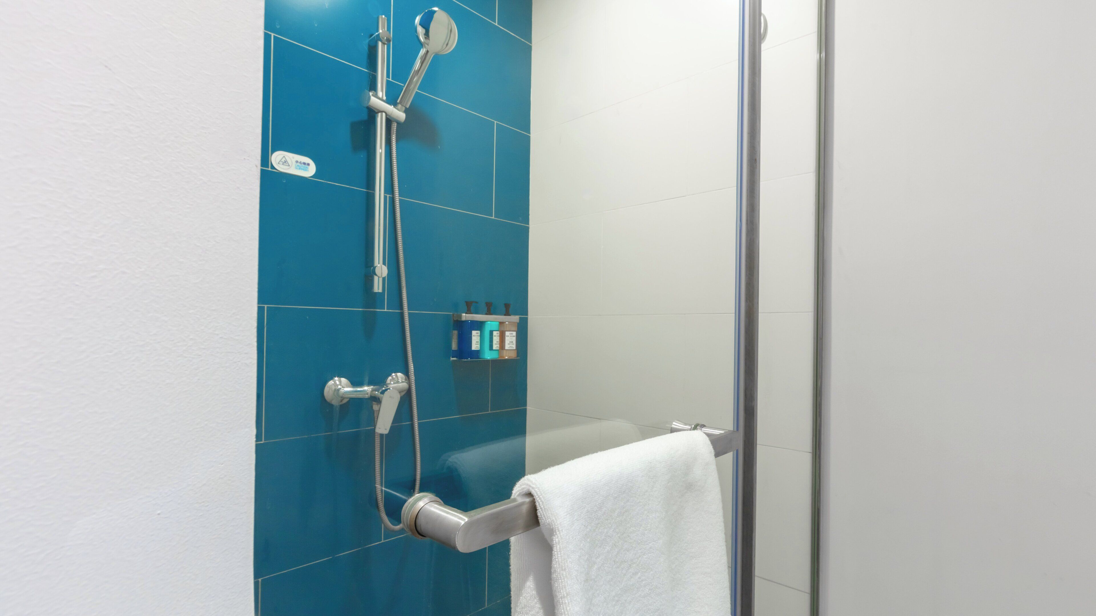Holiday Inn Express Shanghai Pudong Airport