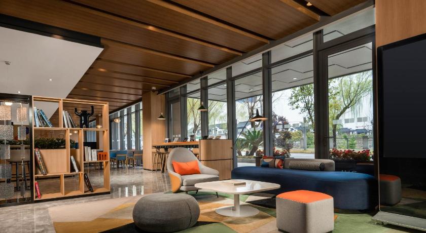 Holiday Inn Express Shanghai Pujiang