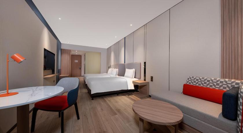 Holiday Inn Express Shanghai Pujiang