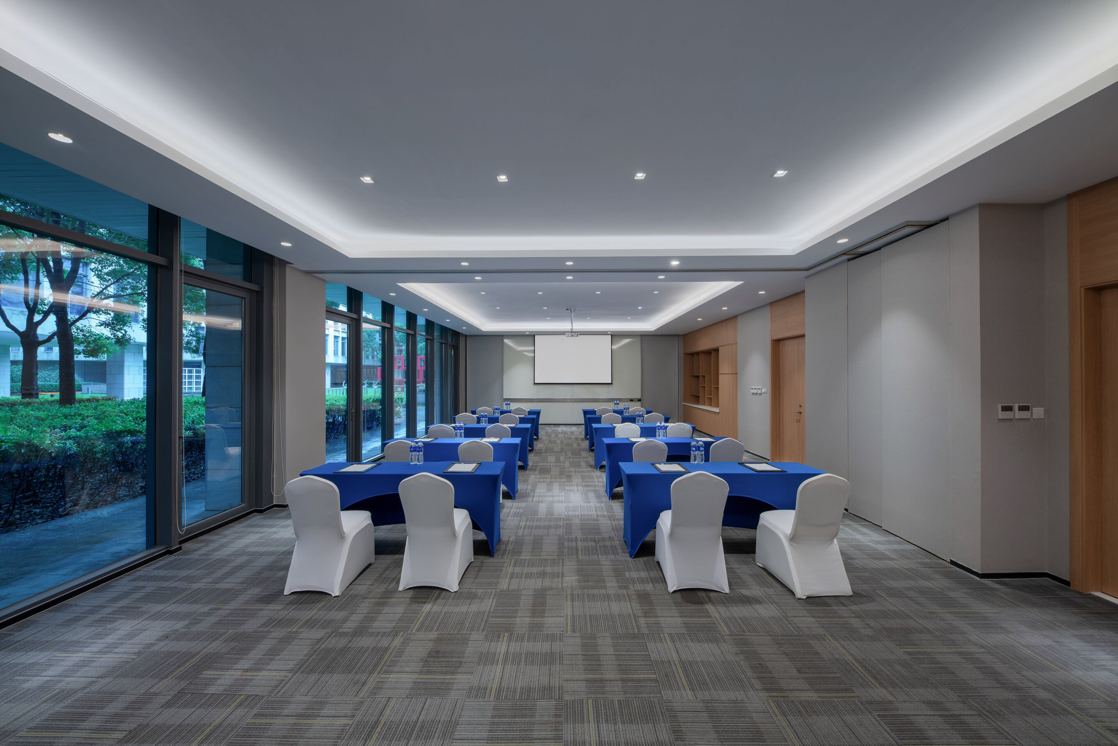Holiday Inn Express Shanghai Pujiang