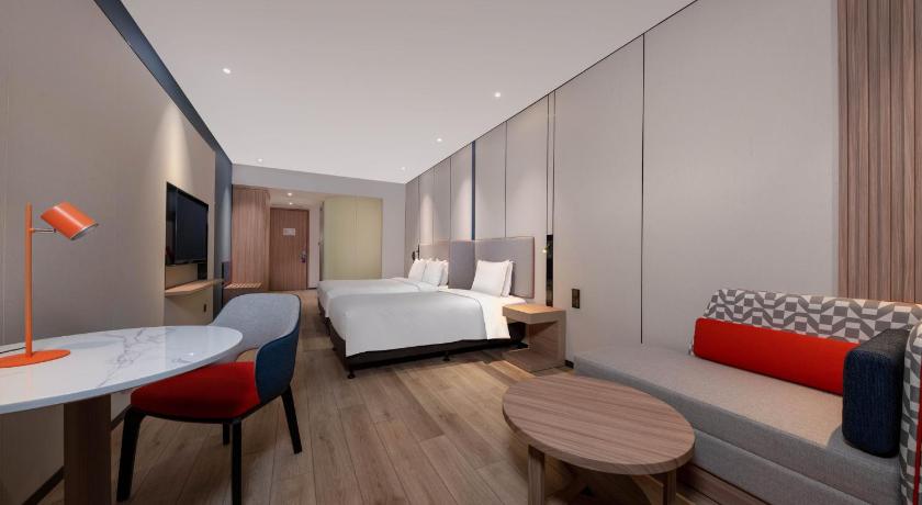 Holiday Inn Express Shanghai Pujiang