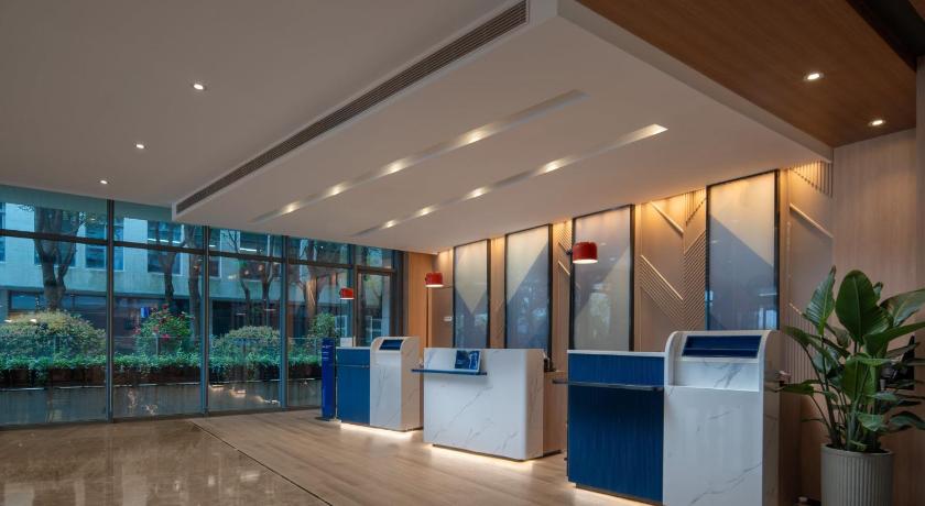 Holiday Inn Express Shanghai Pujiang