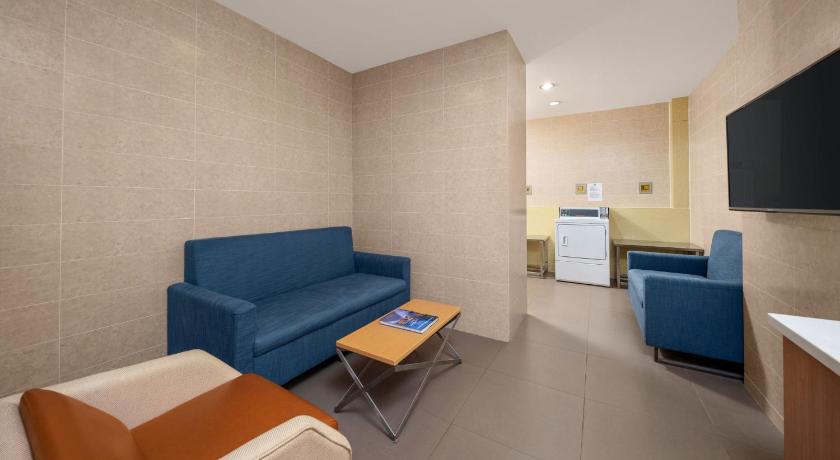 Holiday Inn Express Shanghai Pujiang