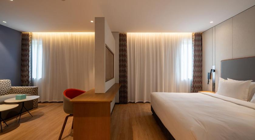 Holiday Inn Express Shanghai Pujiang Lianhang Road