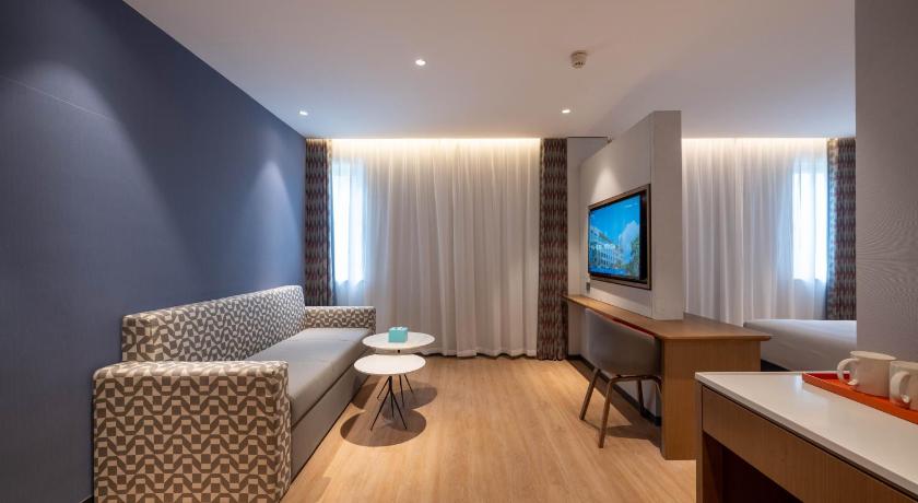 Holiday Inn Express Shanghai Pujiang Lianhang Road
