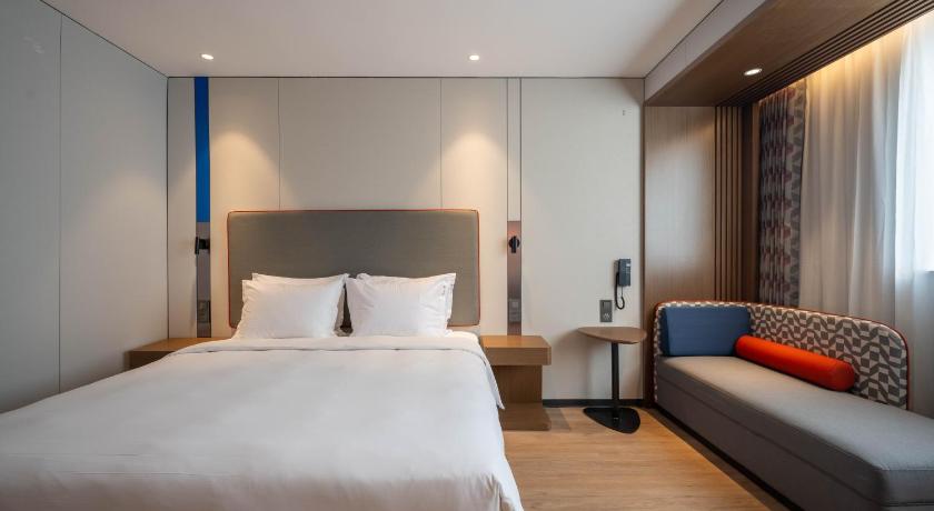 Holiday Inn Express Shanghai Pujiang Lianhang Road