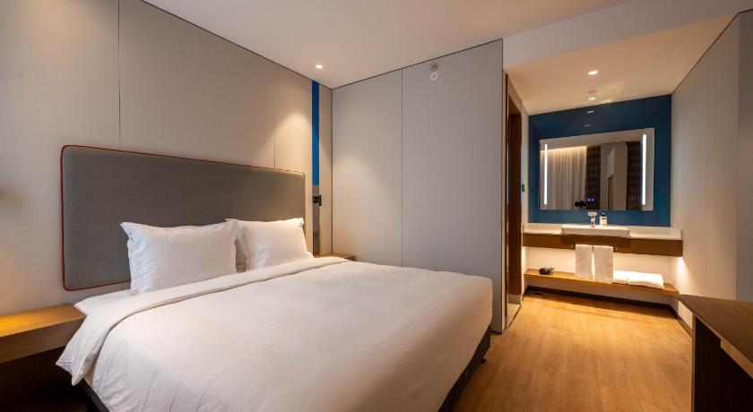 Holiday Inn Express Shanghai Pujiang Lianhang Road
