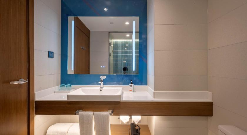 Holiday Inn Express Shanghai Pujiang Lianhang Road