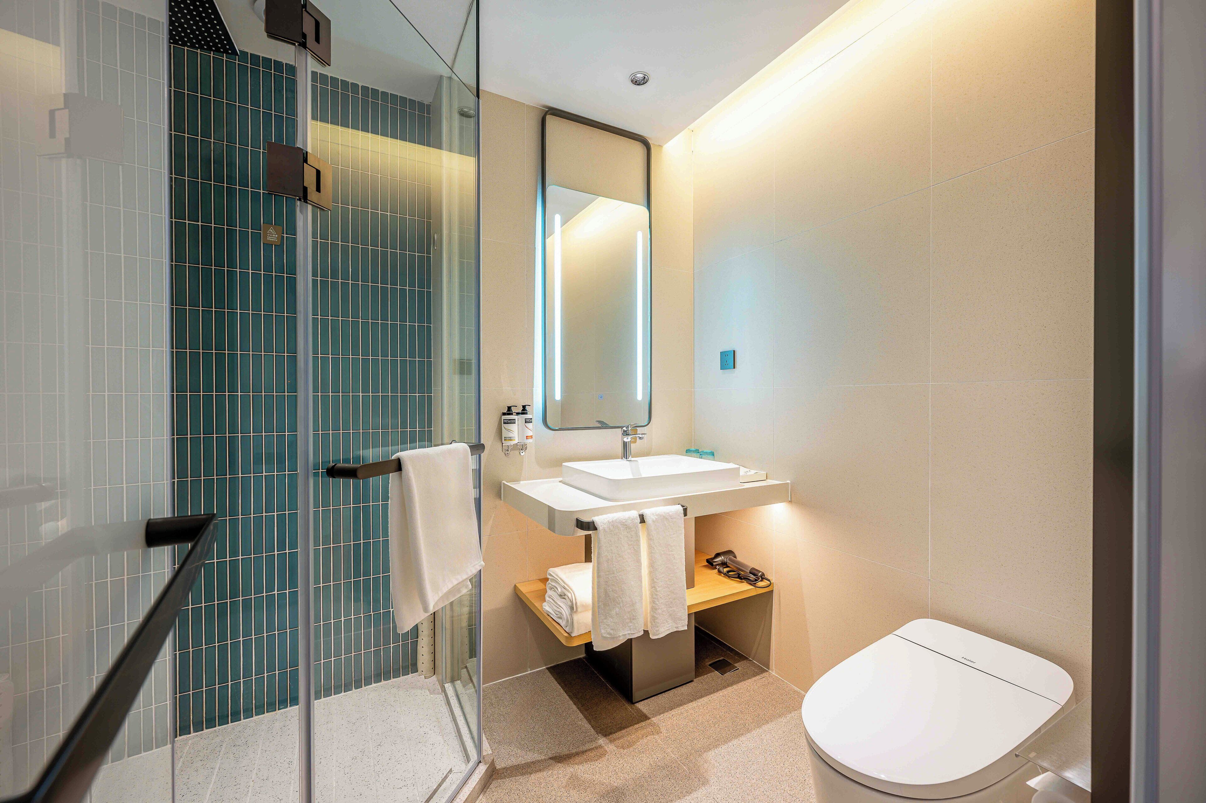 Holiday Inn Express Shanghai PVG Zhuqiao by IHG