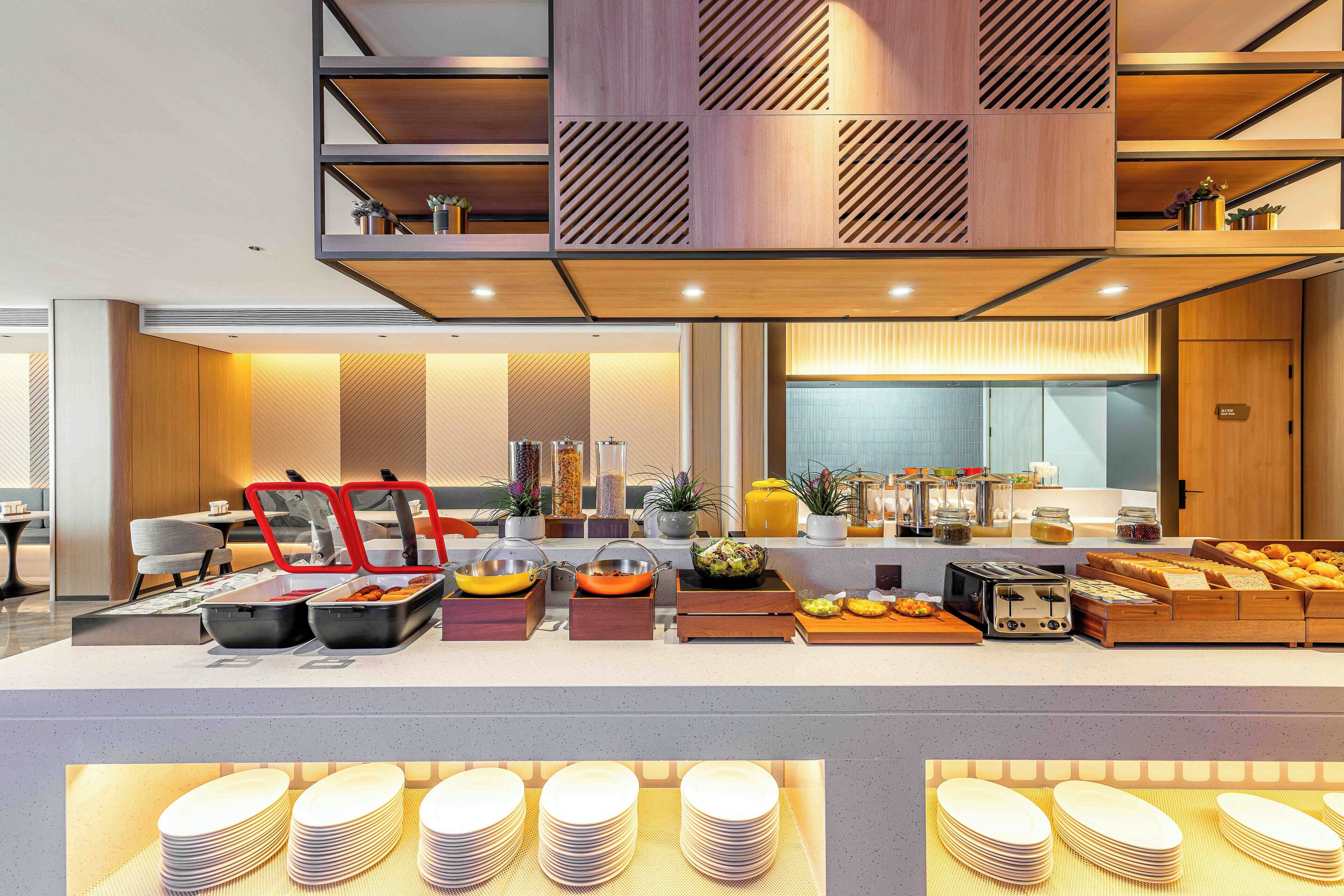 Holiday Inn Express Shanghai PVG Zhuqiao by IHG