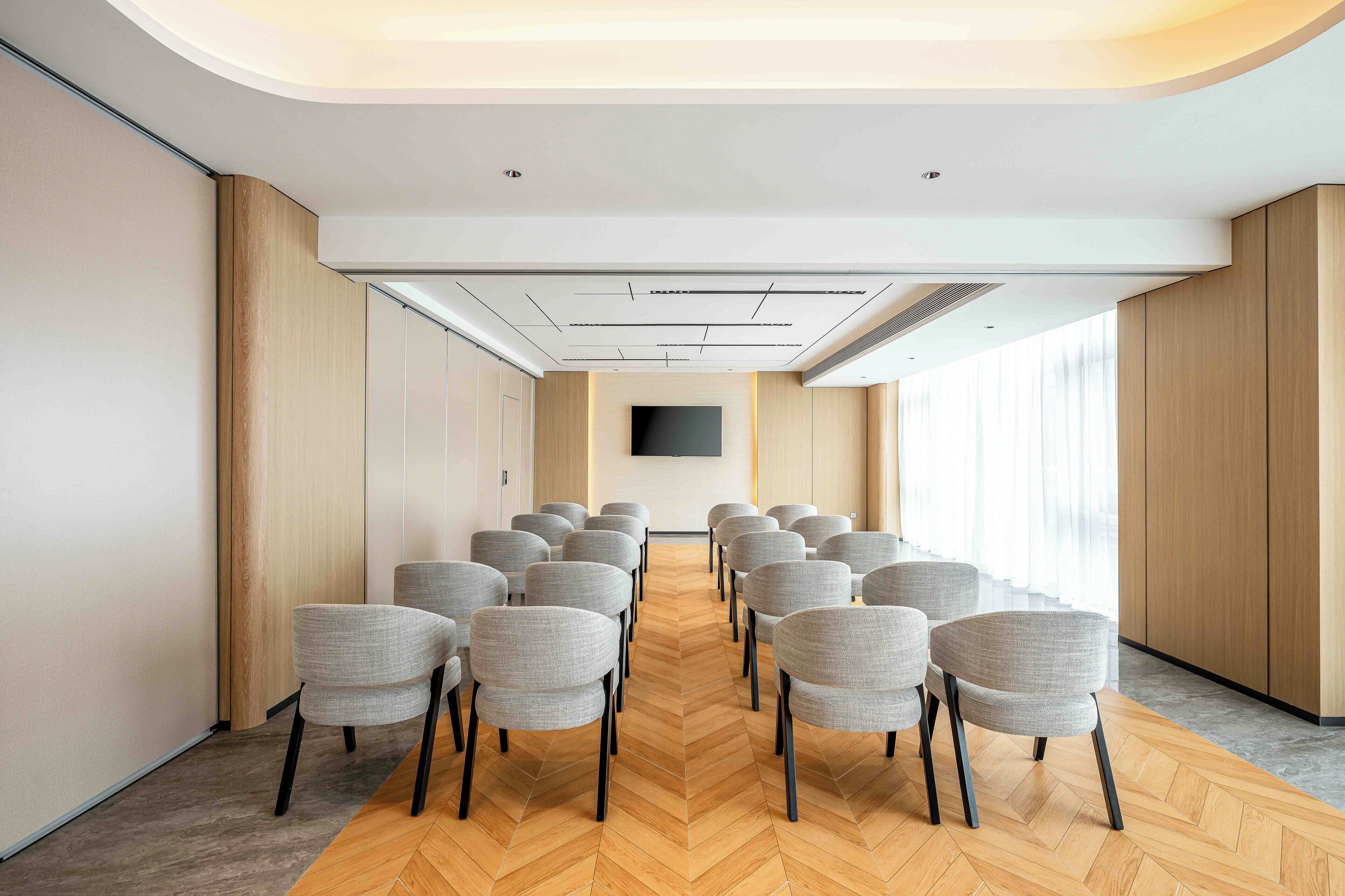 Holiday Inn Express Shanghai PVG Zhuqiao by IHG