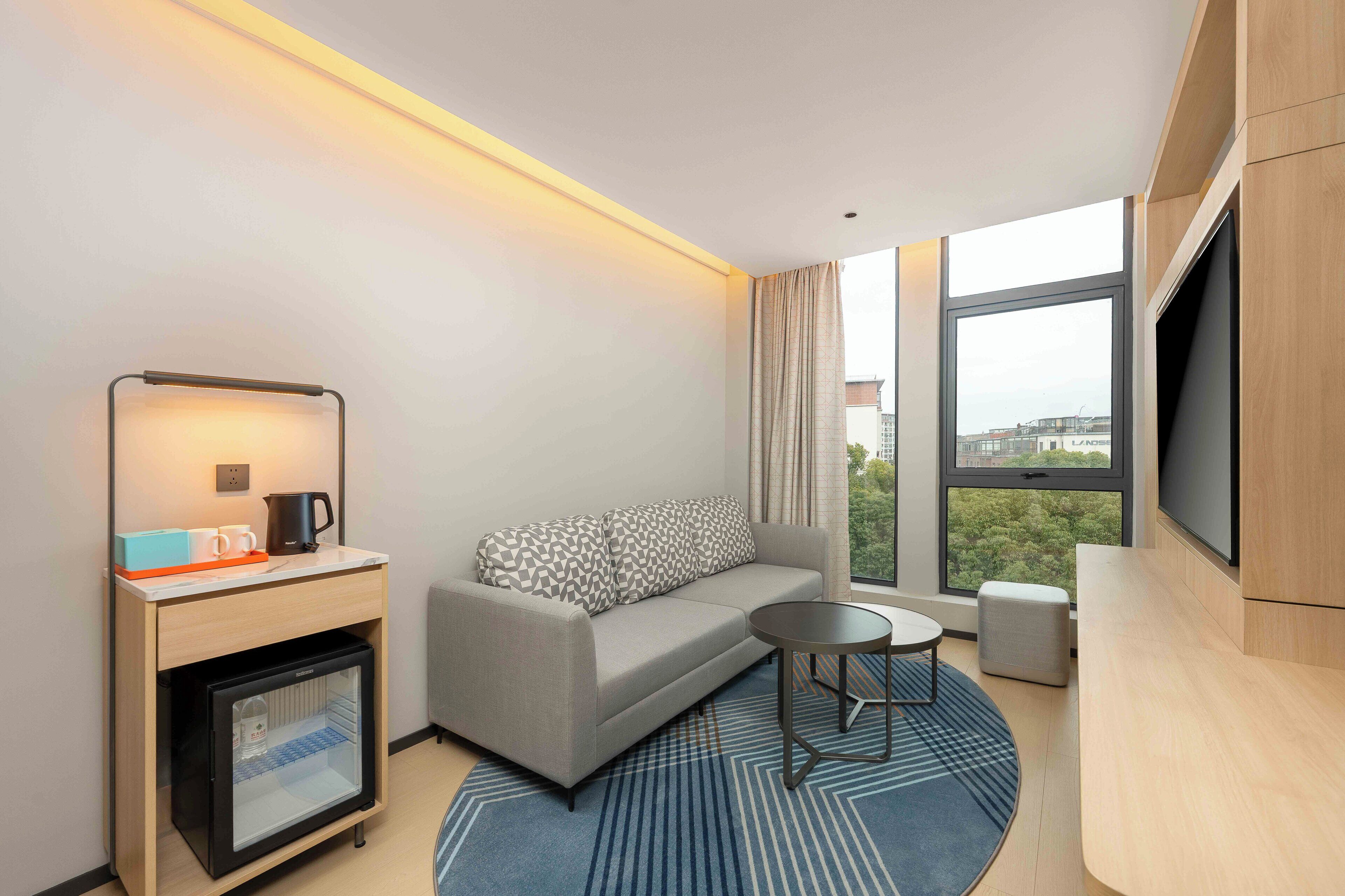 Holiday Inn Express Shanghai PVG Zhuqiao by IHG