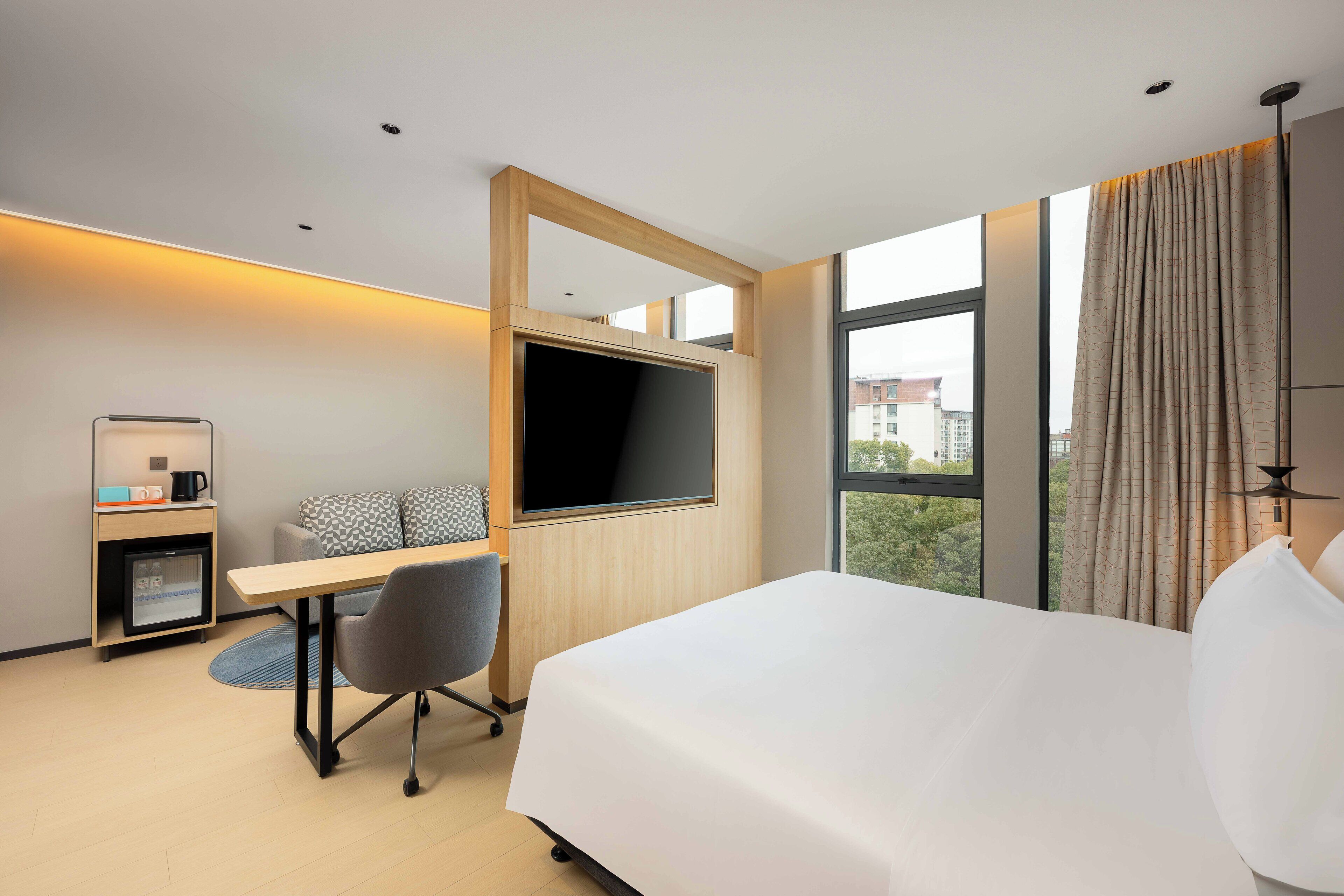 Holiday Inn Express Shanghai PVG Zhuqiao by IHG