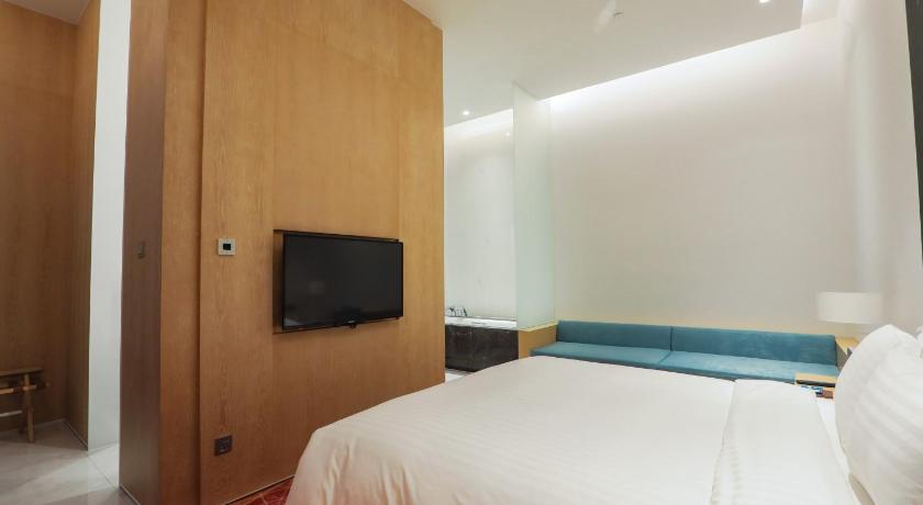 Holiday Inn Express Shanghai Songjiang Fangta