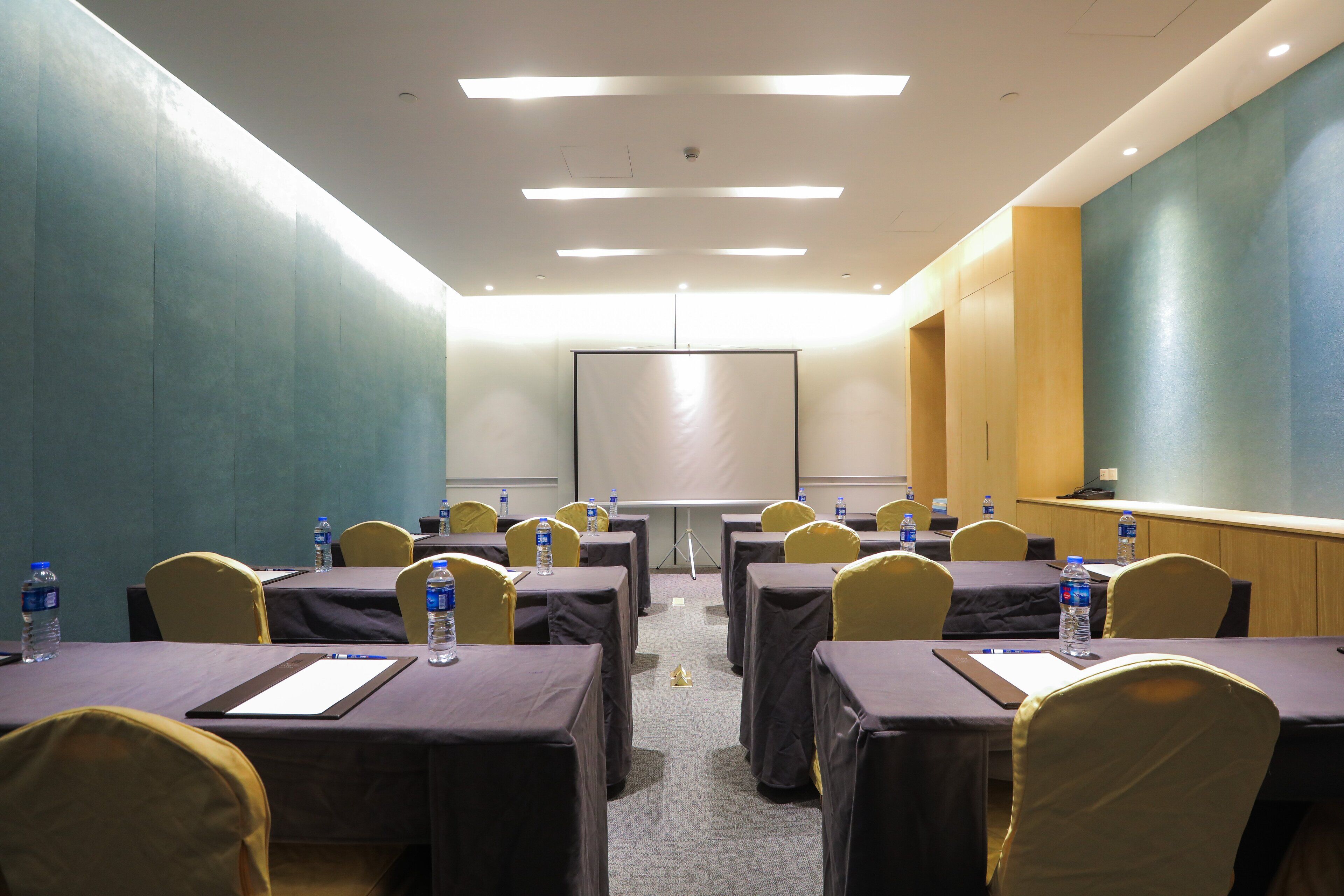Holiday Inn Express Shanghai Songjiang Fangta