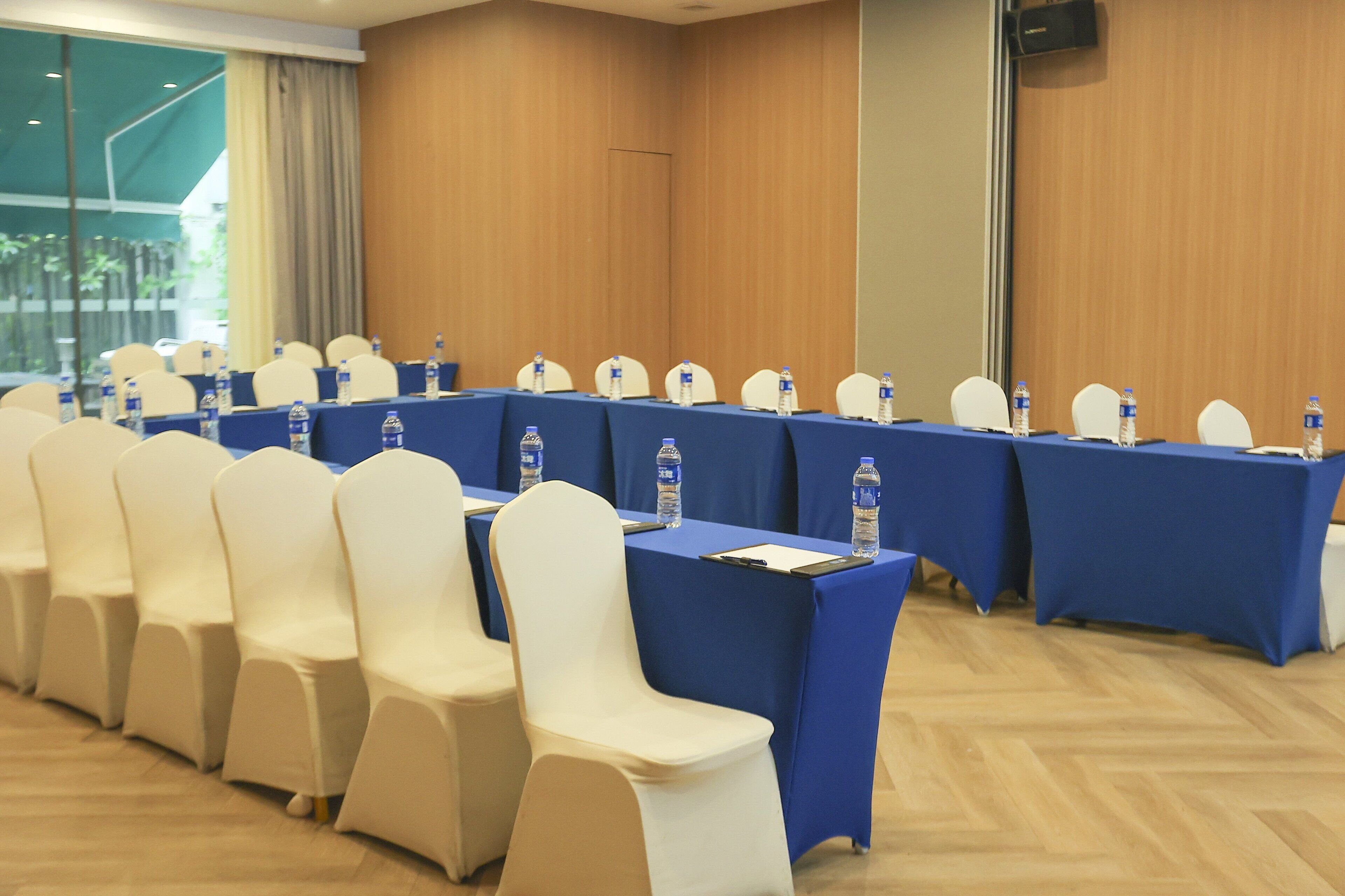 Holiday Inn Express Shanghai Xuhui Binjiang
