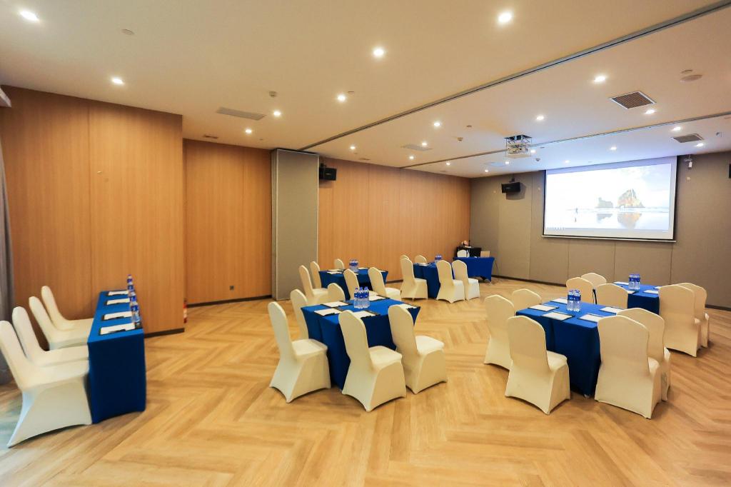 Holiday Inn Express Shanghai Xuhui Binjiang