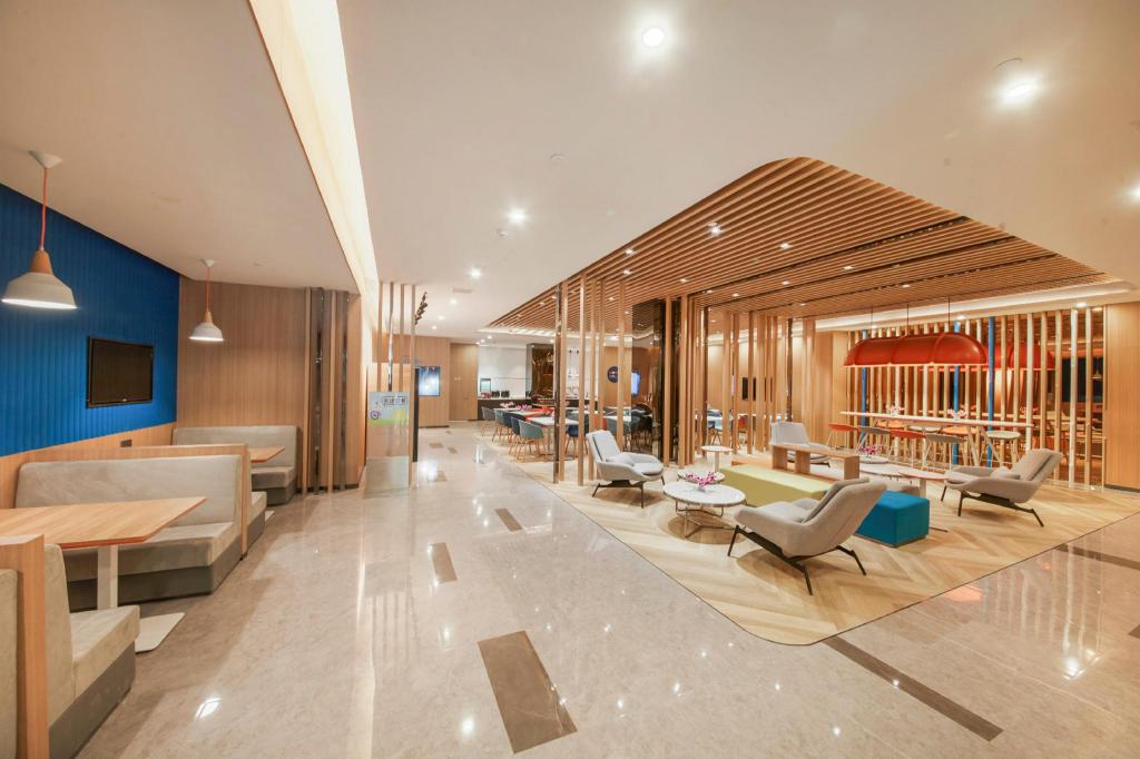 Holiday Inn Express Shanghai Xuhui Binjiang