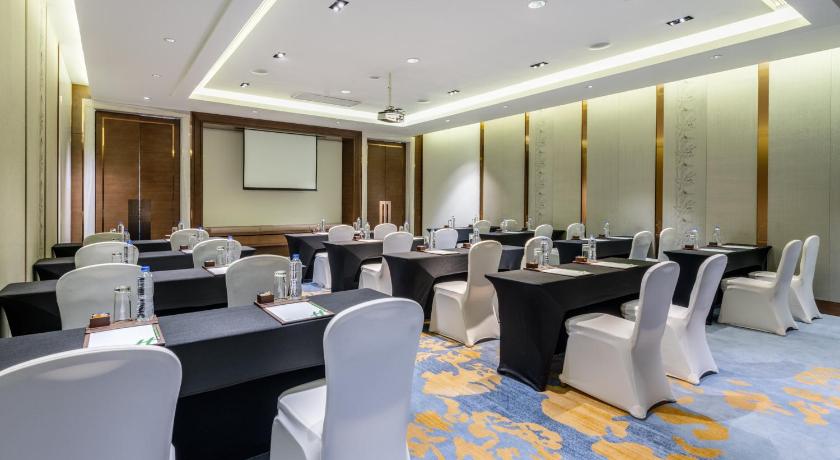 Holiday Inn Shanghai Hongqiao