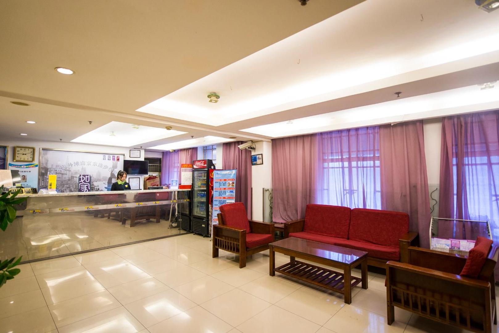 Motel (Shanghai Lujiazui Yushan Road Yuanshen Sports Center)