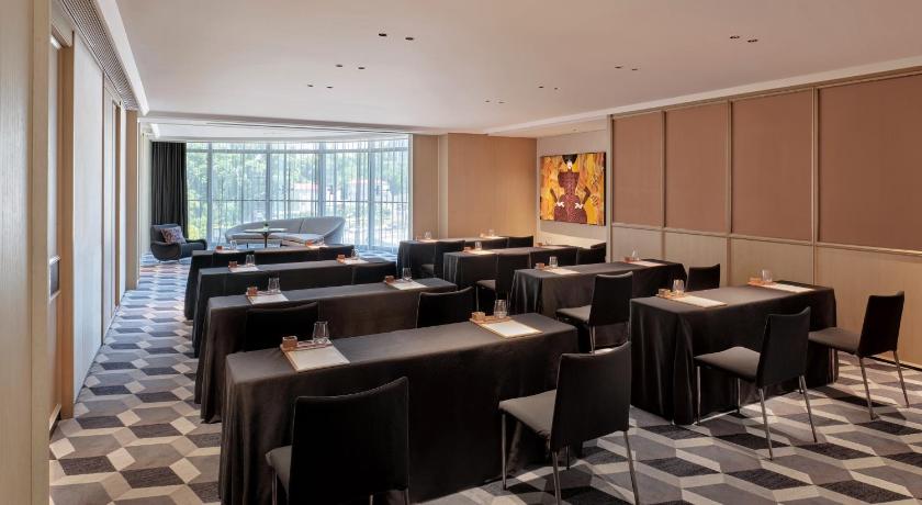 Hyatt Centric Zhongshan Park Shanghai