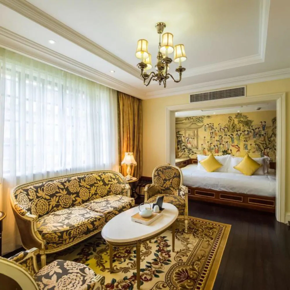 Imperial Palace Club