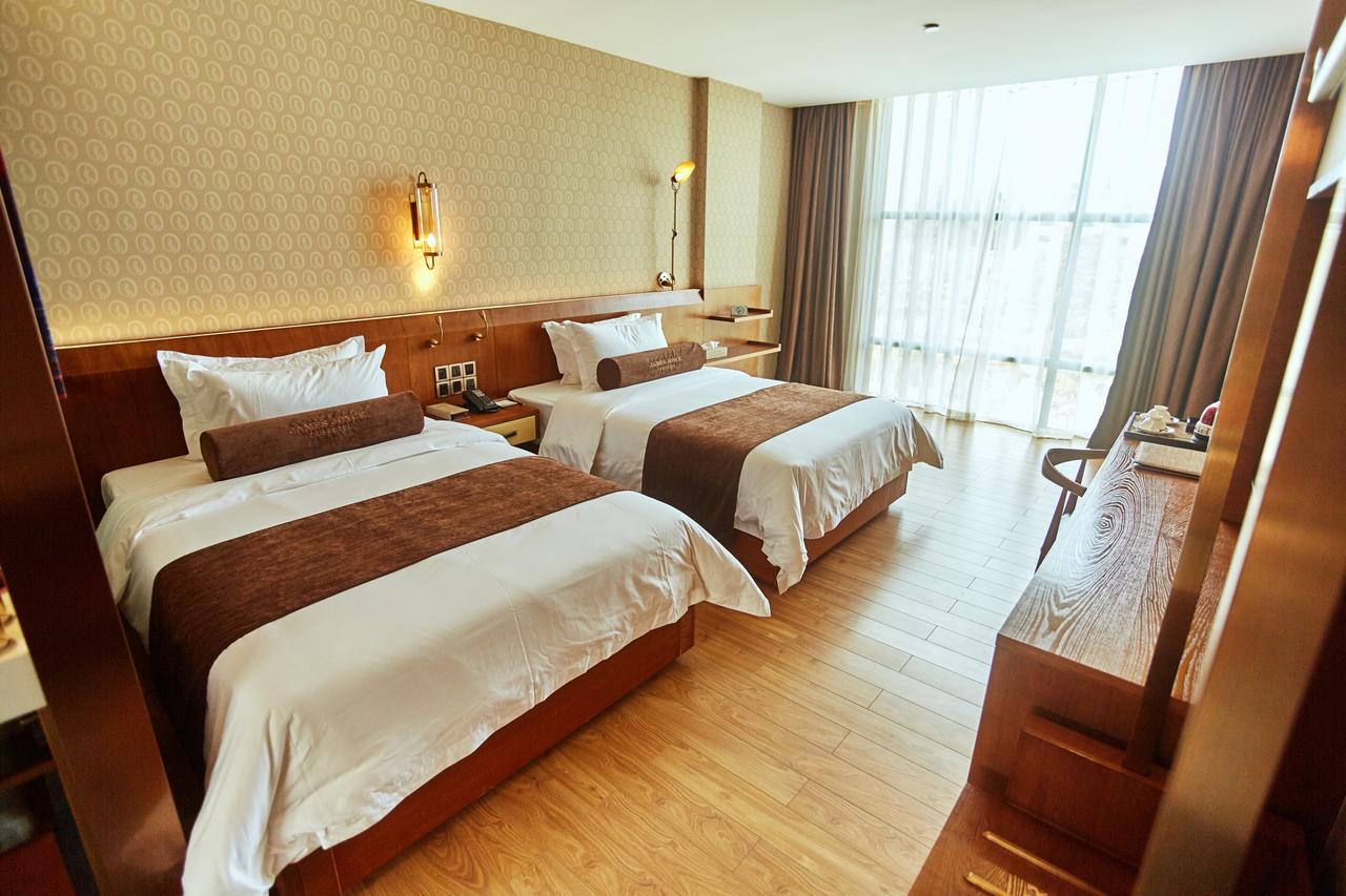 James Joyce Coffetel Shanghai International Tourism and Resorts Zone Branch