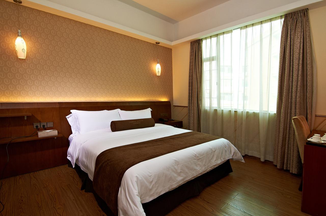 James Joyce Coffetel Shanghai International Tourism and Resorts Zone Branch