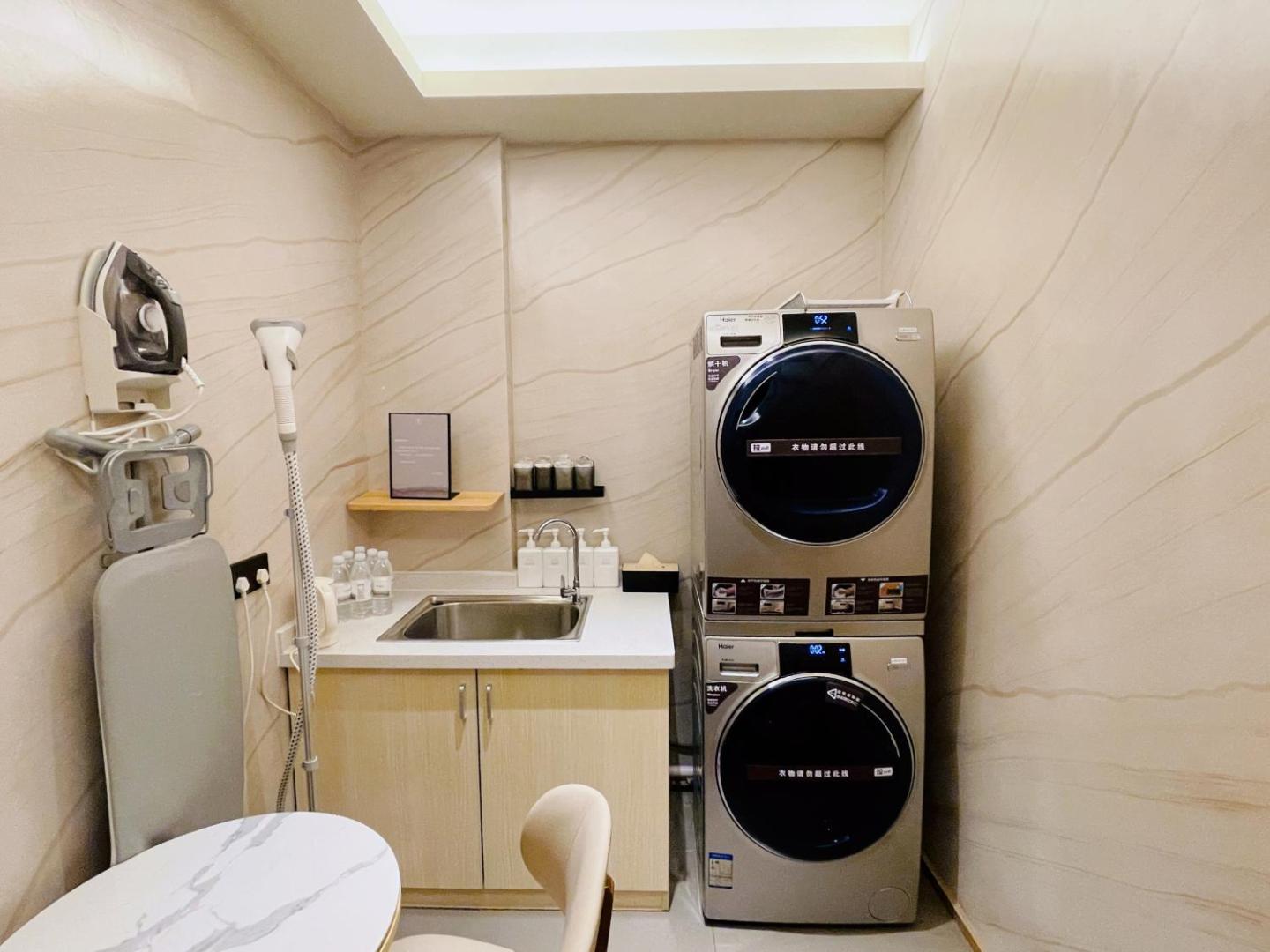 JI Hotel Shanghai South Xizang Road