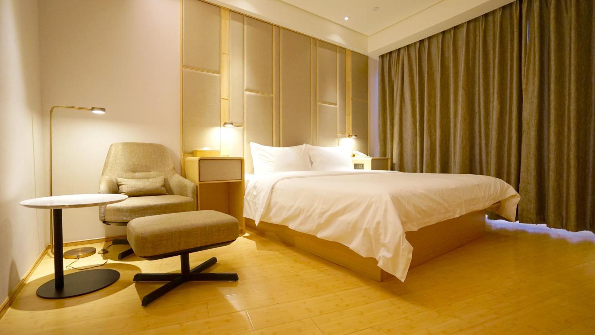 JI Hotel Shanghai South Xizang Road